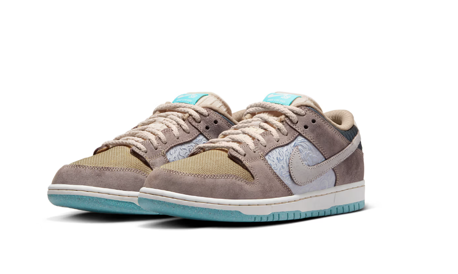 Nike SB Dunk Low "Big Money Savings"