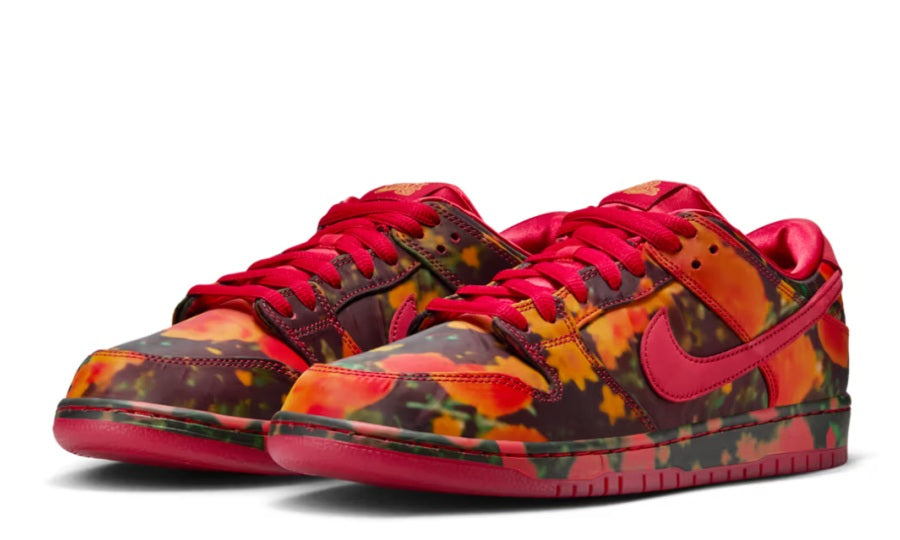 Nike SB Dunk Low The Wizard of Oz Poppy Field